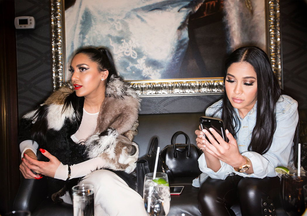 加拿大的“卡戴珊姐妹”Kiran和Jyoti 21.jpg